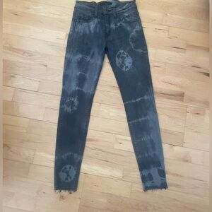 KanCan Mid Rise Ankle Jeans Tie Dye denim size 25x27.5 Boho stretch raw hem